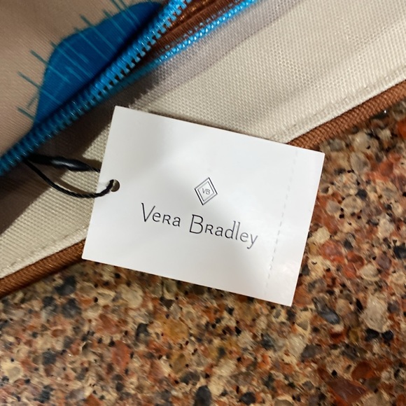 ***CLEARANCE SALE**  NWT VERA BRADLEY LIGHTEN UP SLIM CROSSBODY BAG - Picture 7 of 8